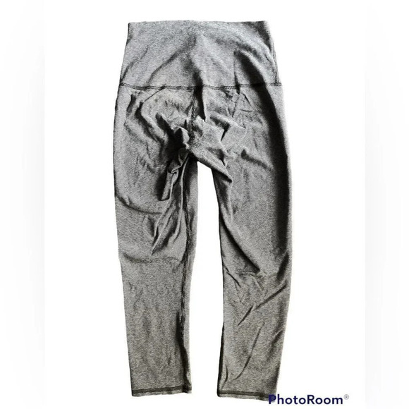 Lululemon capris - Picture 2 of 6